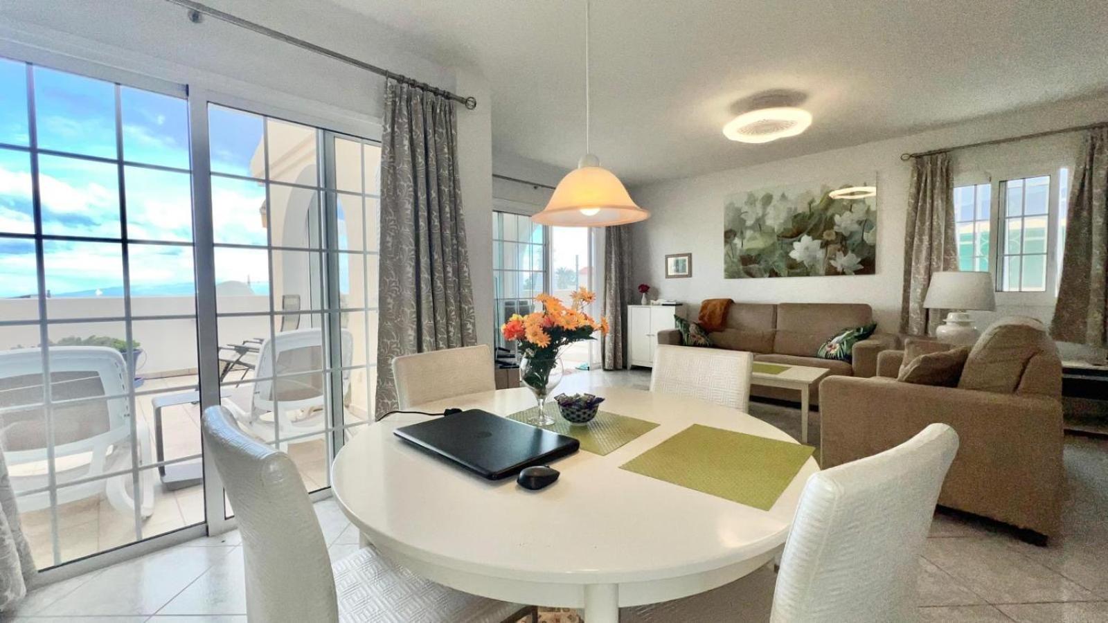 Villa Parque Del Conde, Ocean View アデヘ エクステリア 写真