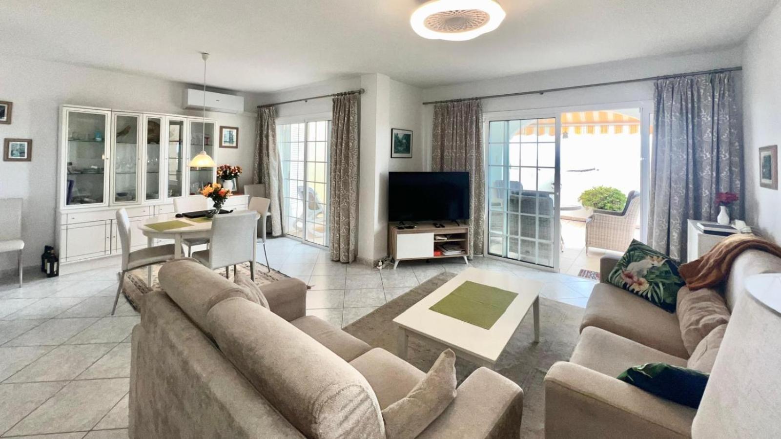 Villa Parque Del Conde, Ocean View アデヘ エクステリア 写真